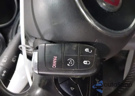 2016 Fiat 500X Easy из США, поврежденный, VIN ZFBCFYBTXGP466346